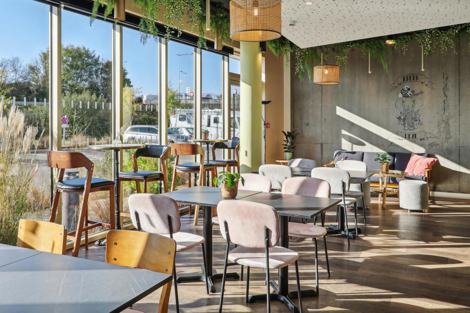 Akena Nantes Aéroport Hotel 3*